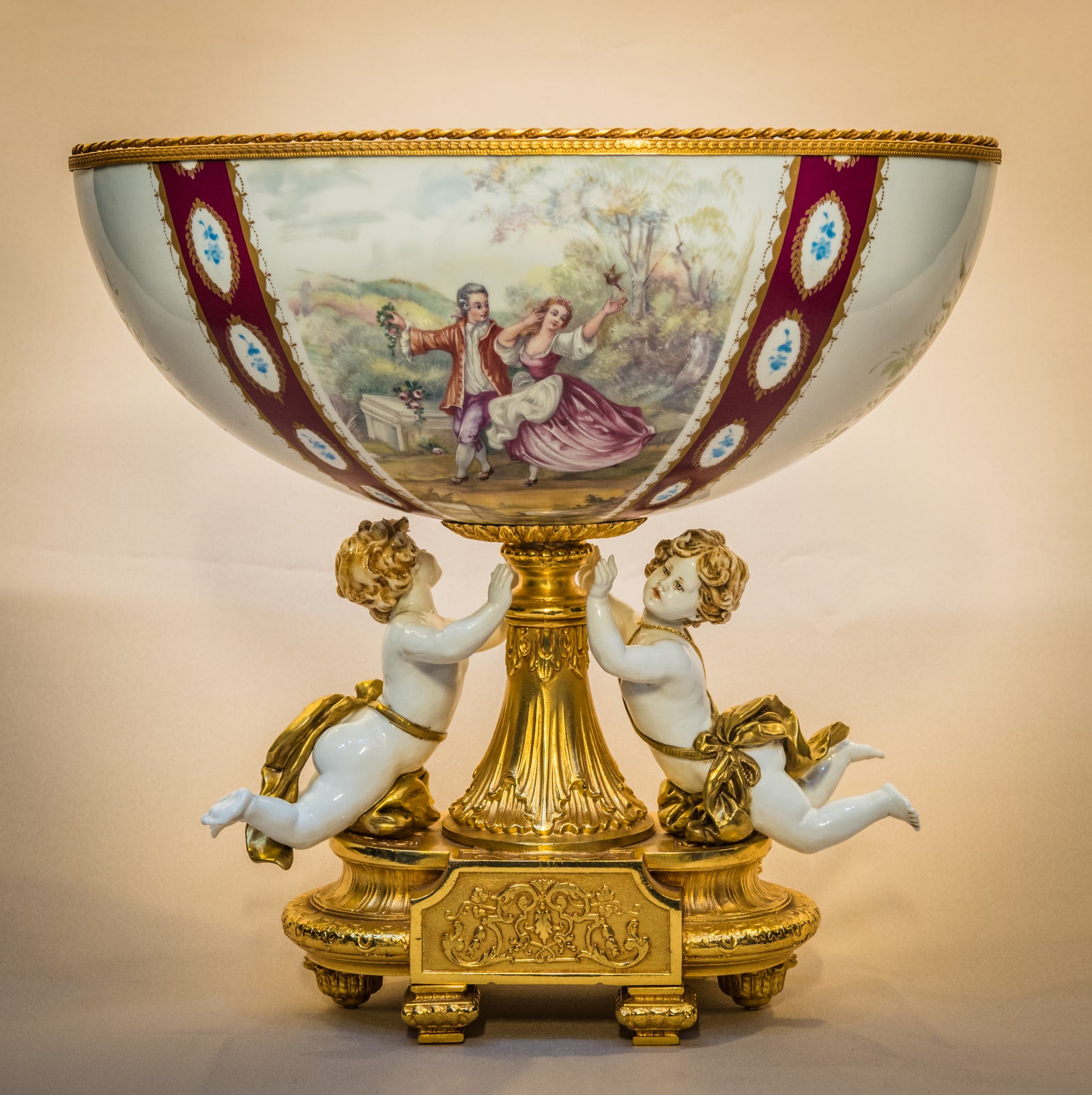 Rococo Pedestal Center Bowl